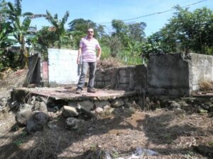 Casas se caen a pedazos a barranco