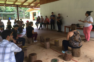 estudiantes-universitarios-visitan-centro-de-rescate2