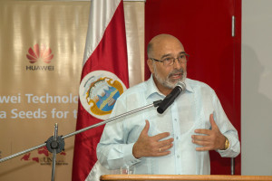 Convenio HUAWEI UNA, Universidad Nacional, Estudiantes, Alberto Salom, Presidente Luis Guillermo Solis,Ministro Ciencia y Tecnologia, Marcelo Jenkins, MICITT