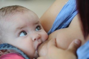 UCR La lactancia materna tiene multiples beneficios para nuestra sociedad